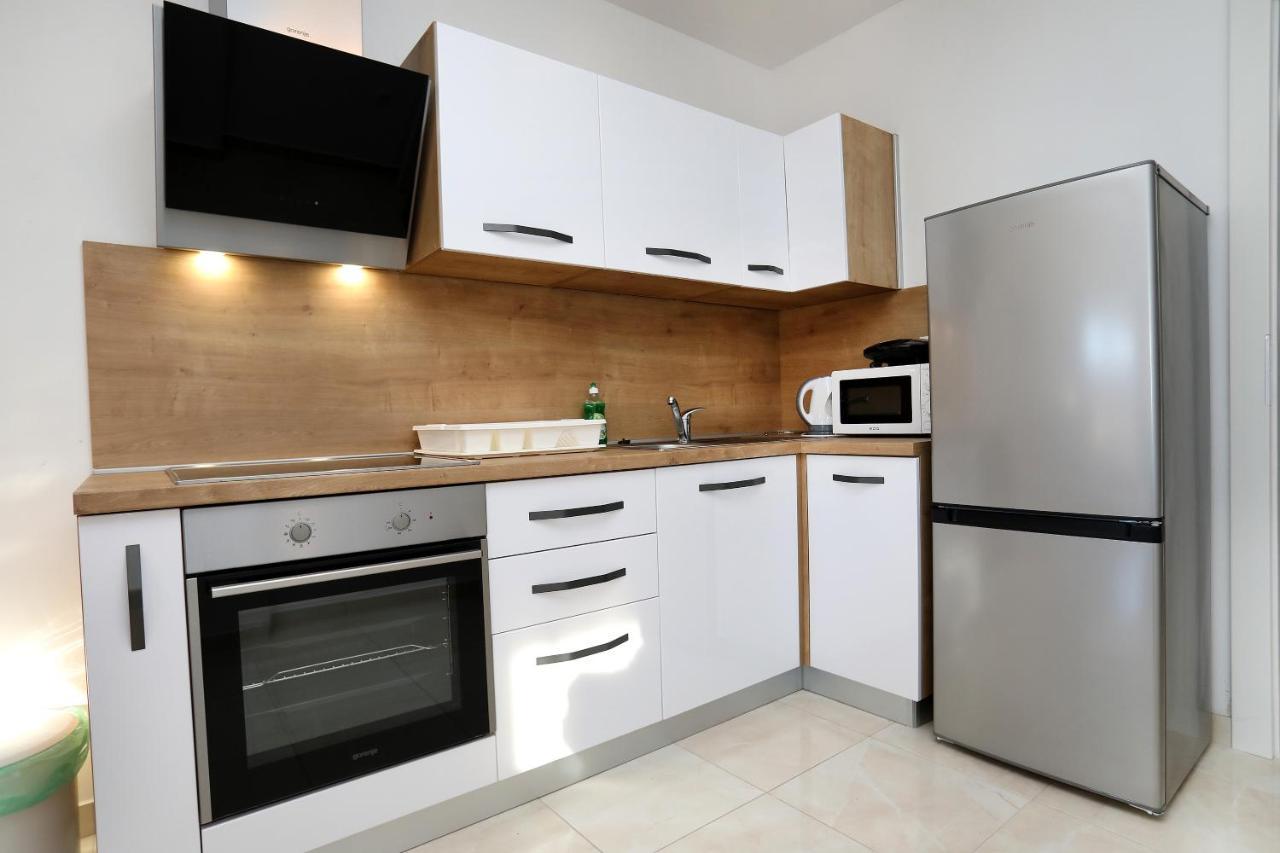 Stella Apartment *
